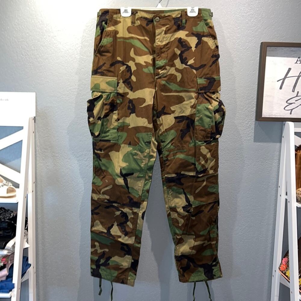 Trousers, Hot Weather, Woodland Camouflage Pattern, Combat. Size Large Long